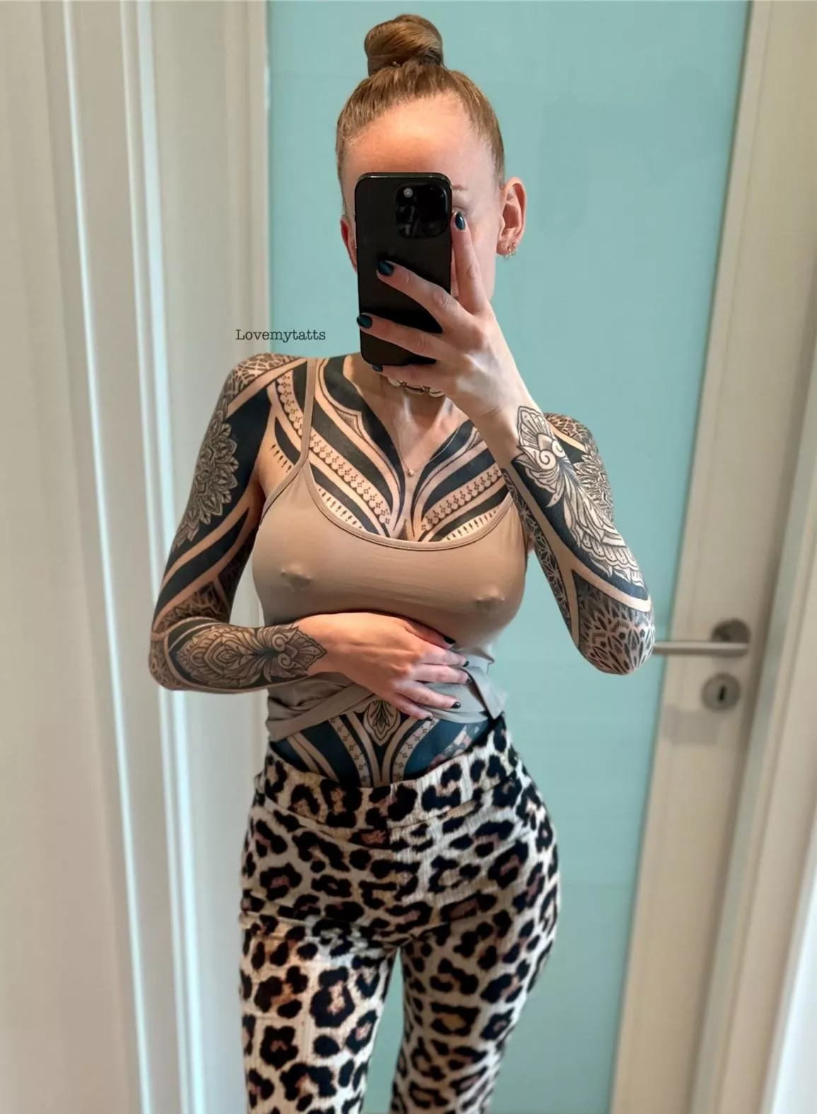 I don't wear a bra so my boss's cock gets harder every day posted by lovemytatts