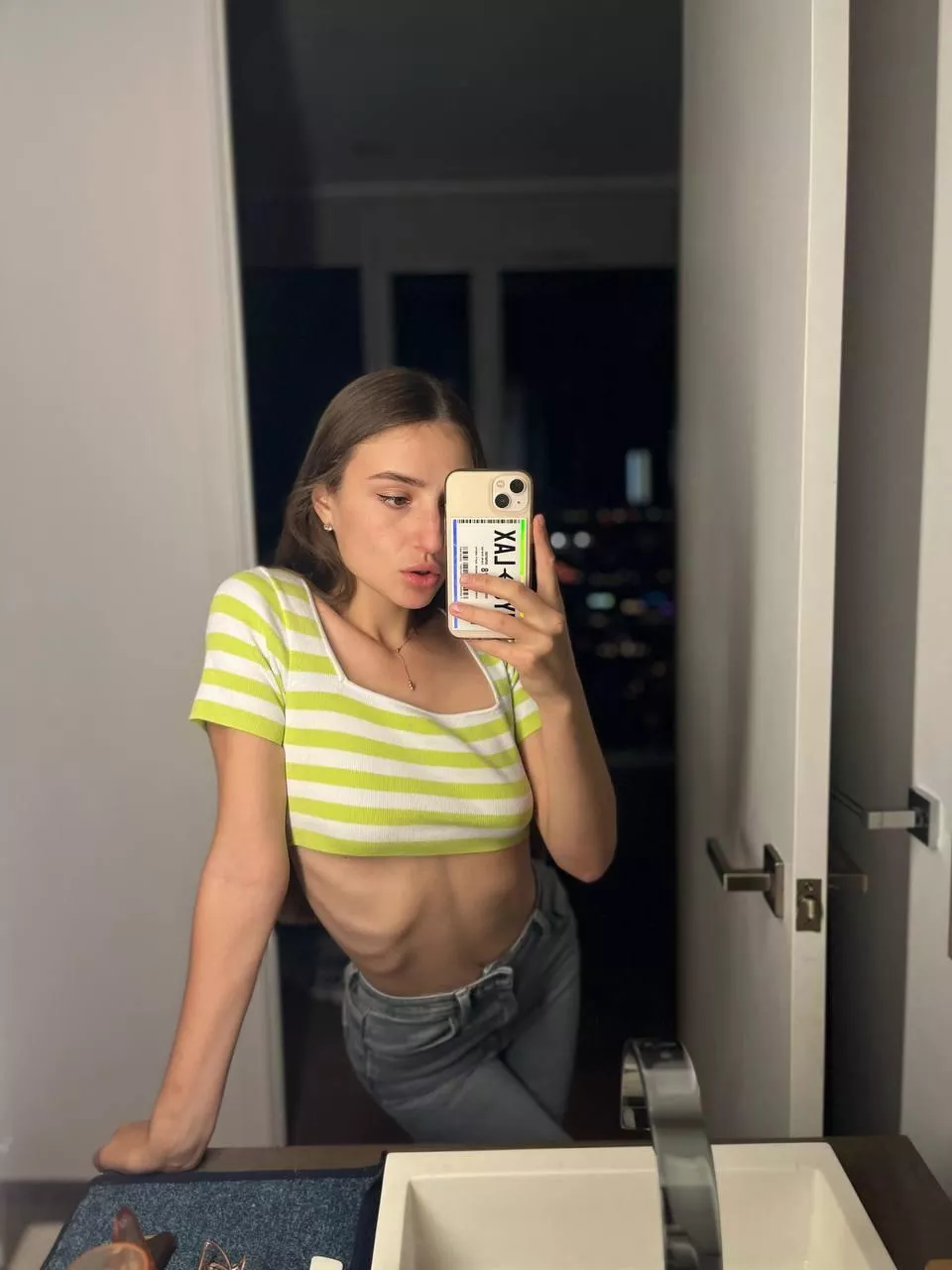 I like to wear this top without any lingerie posted by monica_me22