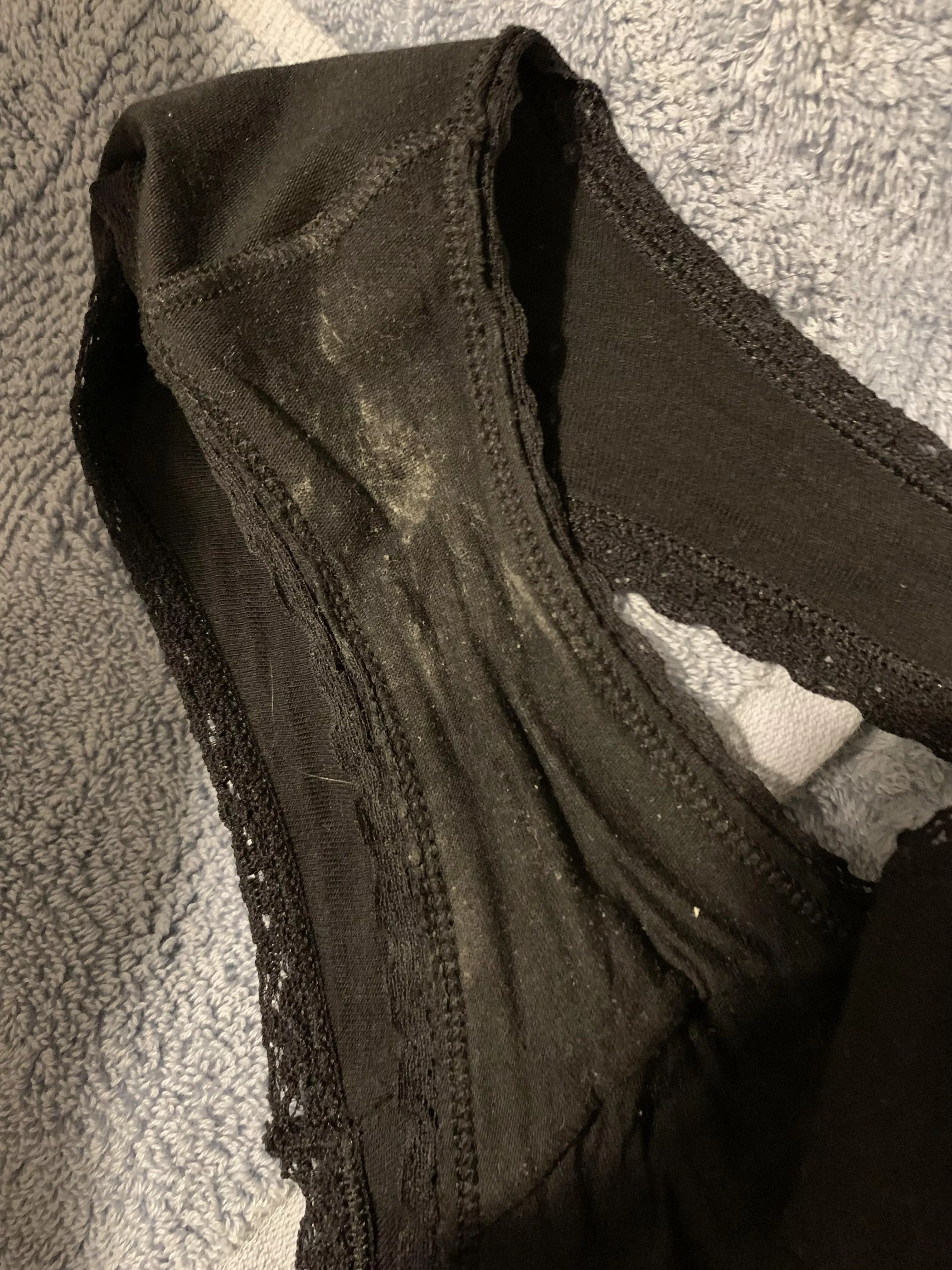 I love how things show up on a black gusset... ;) posted by PetiteTyrant