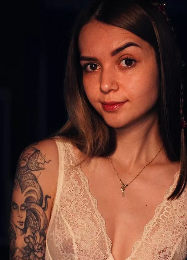 I only date man who loves freckles posted by princesseva_