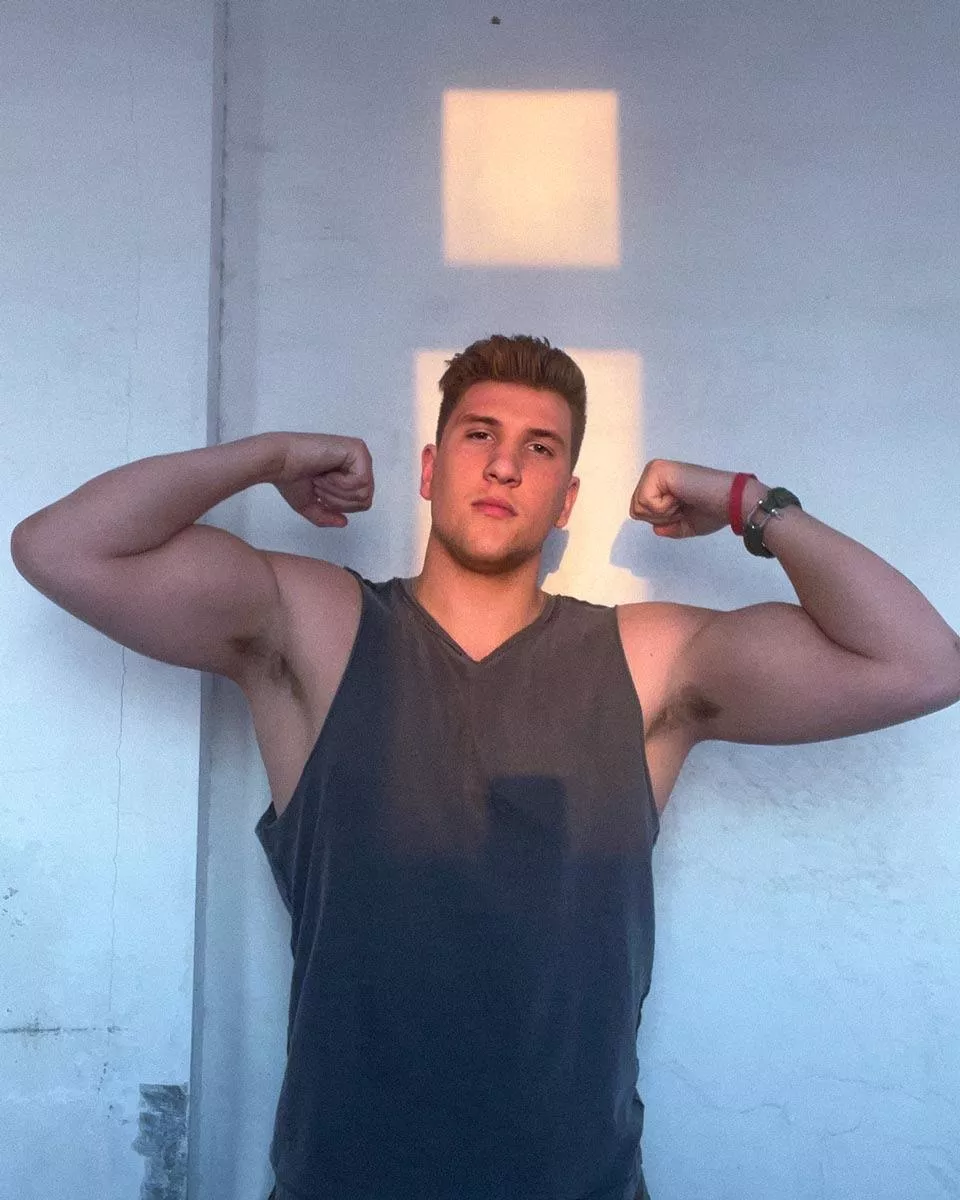 I want ur face in them posted by VladThaThird