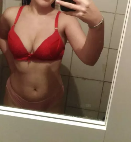 Penas cumpli 18 y me cree un patreon, me apollan?🥺❤️ by Sho-cutee