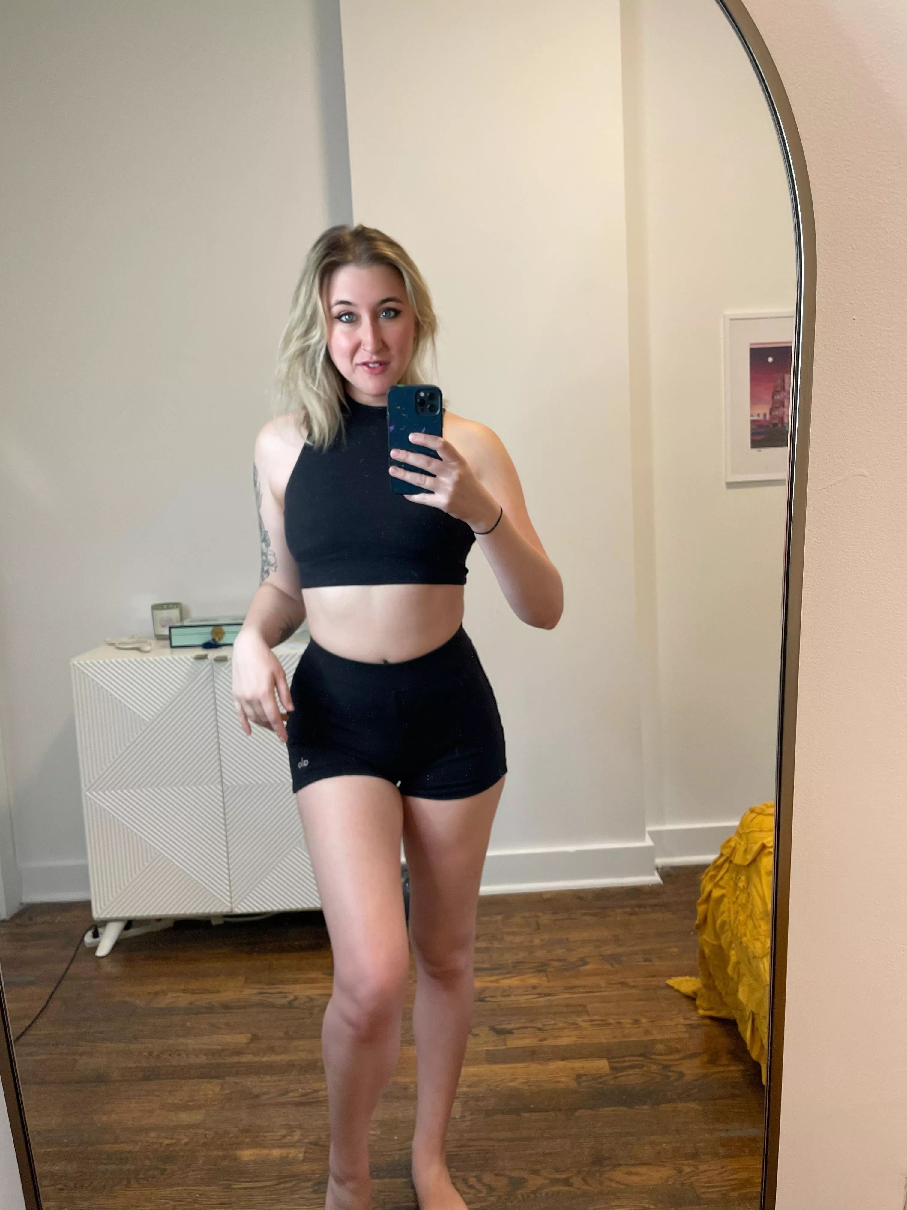 Rate my gym fit 💪 posted by stellamuse_69