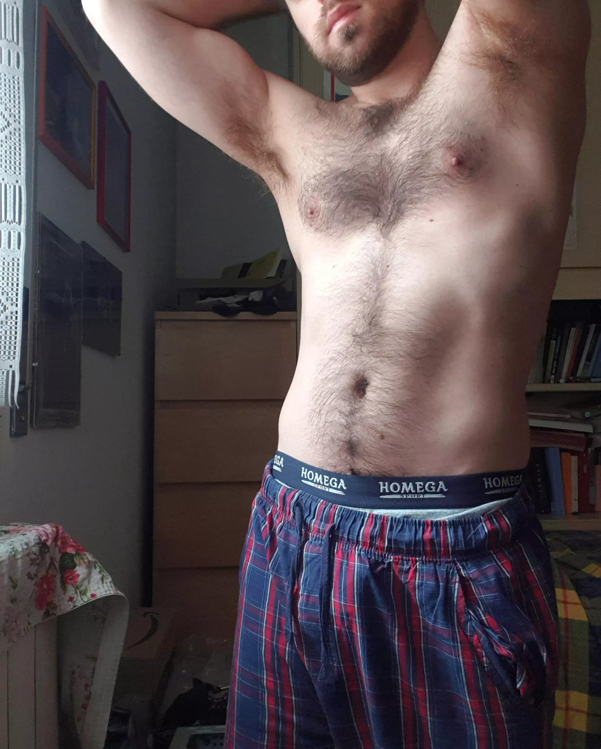 Scent my ginger, brown, blonde whatever armpits posted by Naughty_Alex1