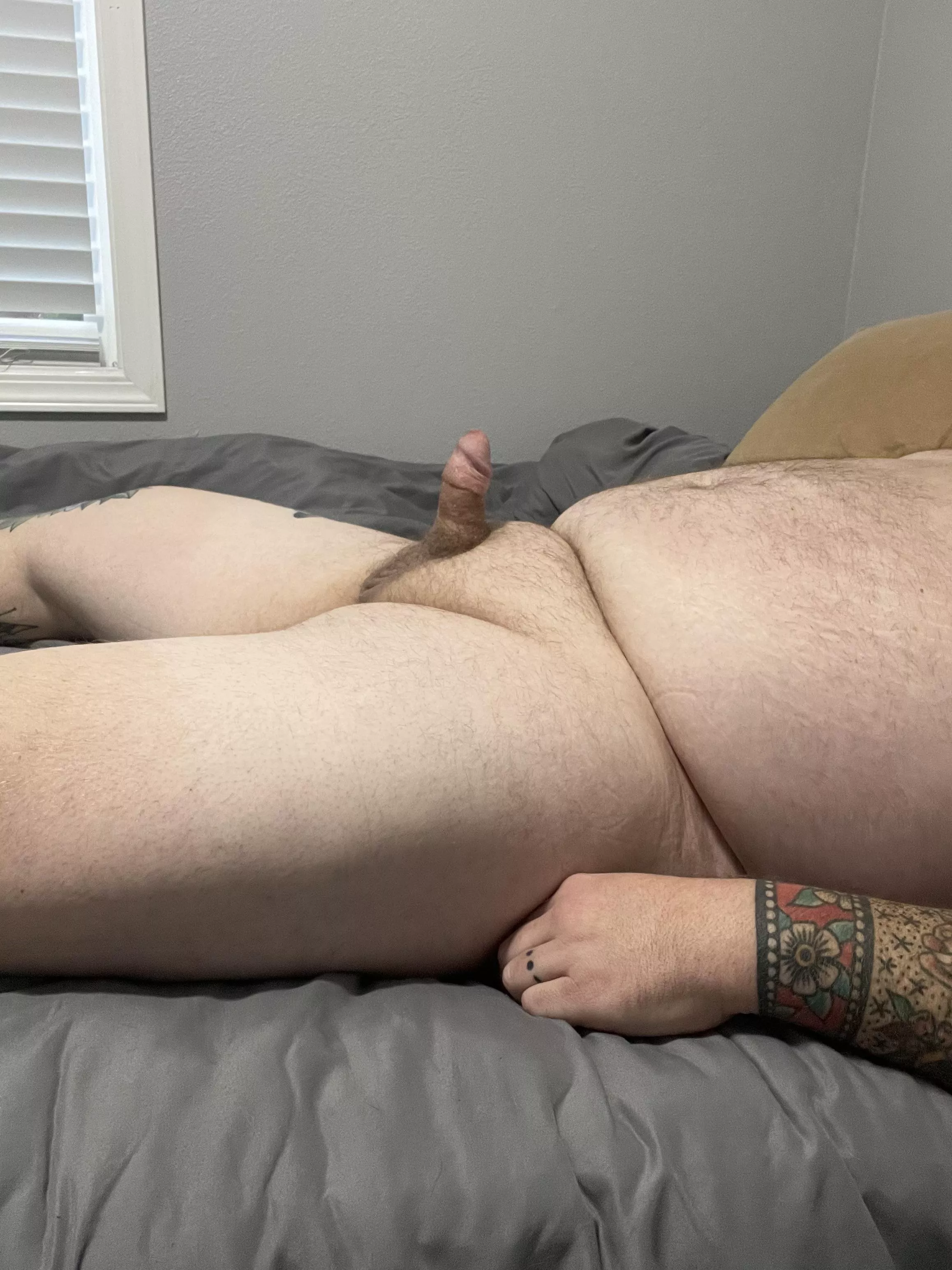 Take a seat and let’s get warm posted by Papa_Grizz23