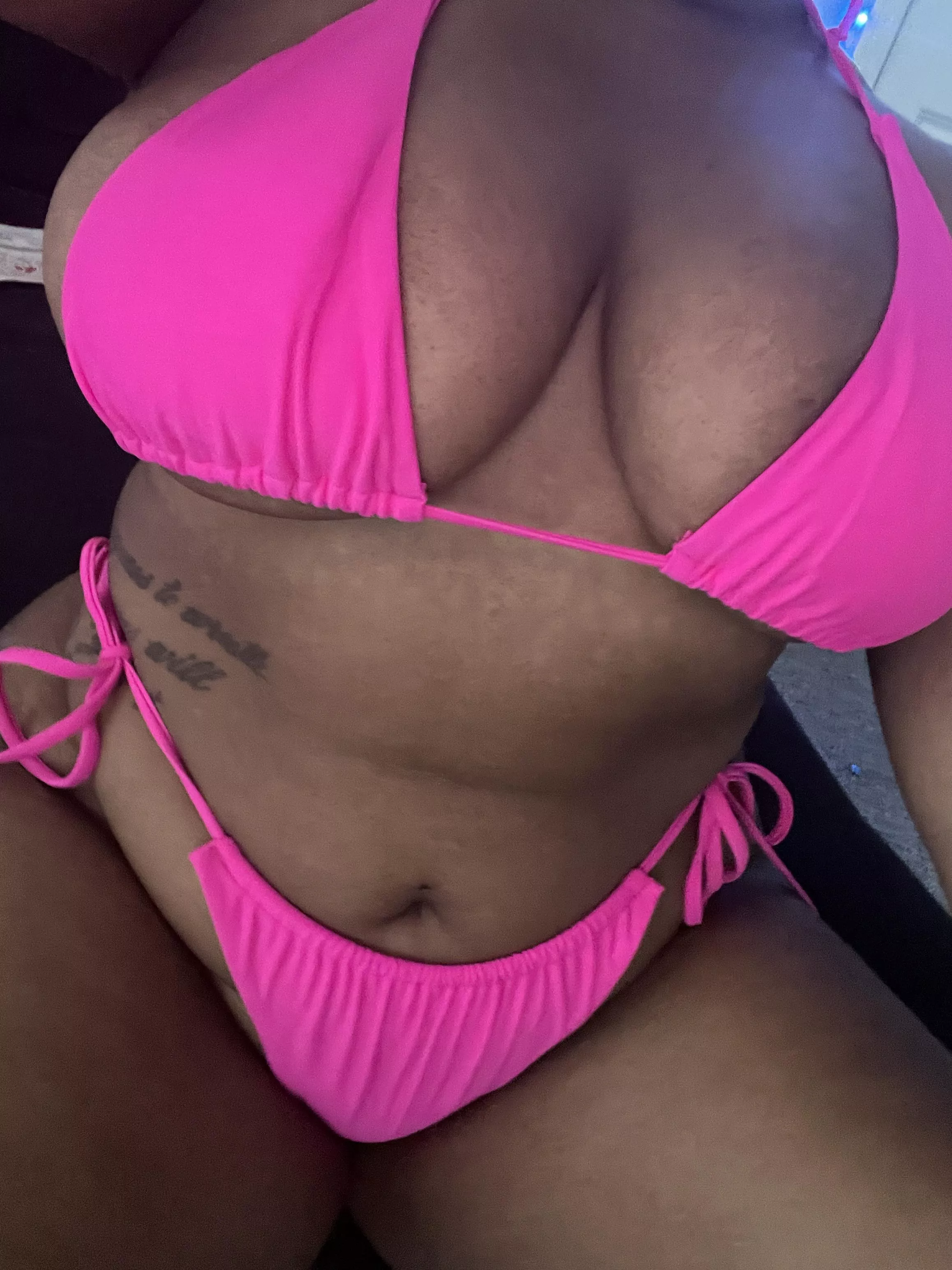 Thick girl…thin bikini posted by SatisfactionAny4442