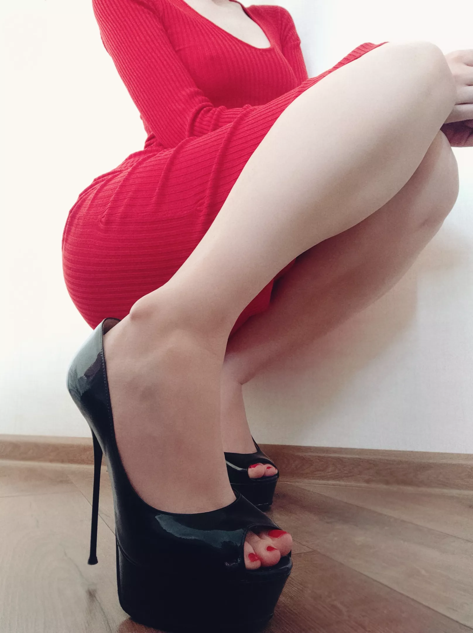 thin heels [f] posted by SweetieAlyona