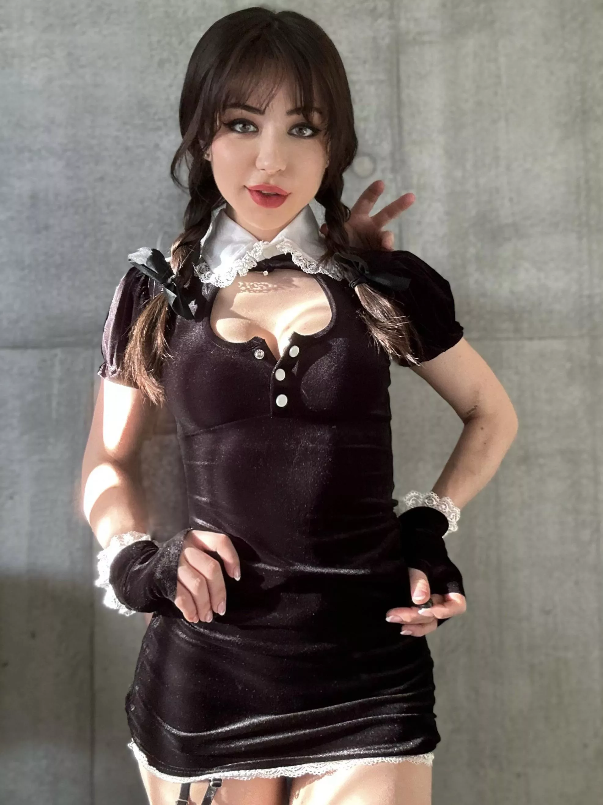 ‘Thing’ gets very hands-on… if you know what I mean posted by lunalovekiss