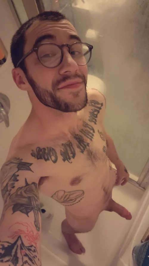 This angle is goofy, but I really like this picture😅 by Fargyl425