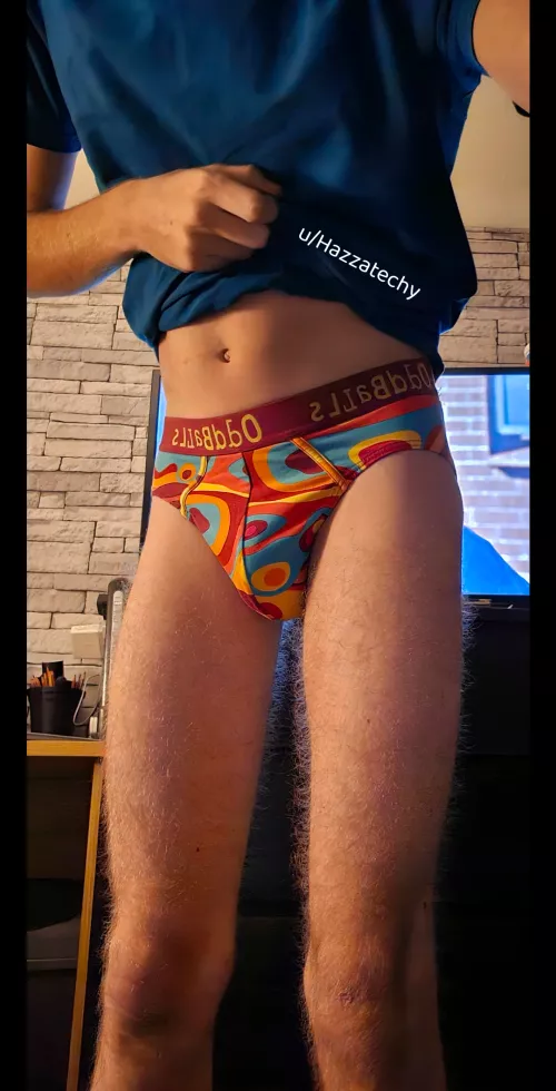 Today's pattern is called Retro by Hazzatechy