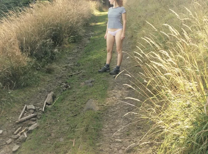 Walk dare by Heinida