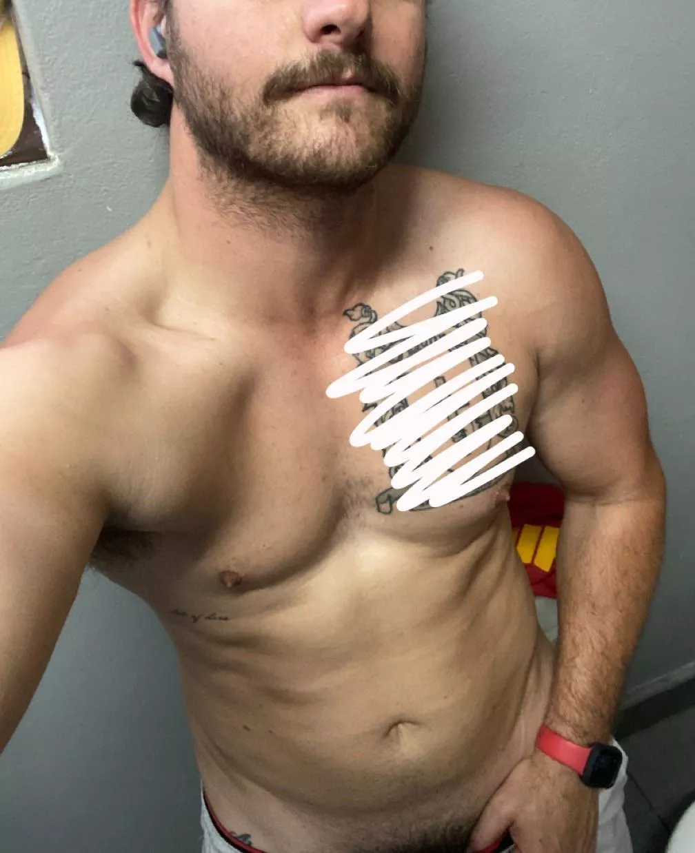 Why do gym selfies feel so weird posted by RandomThrowAusaway