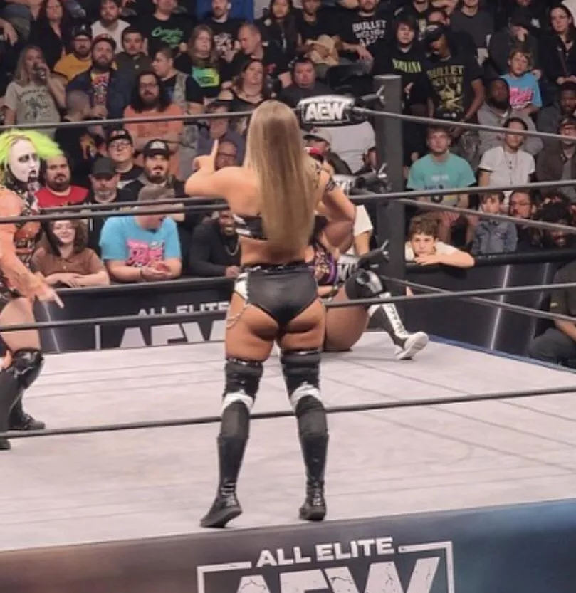 Anna Jay posted by deeznutz005