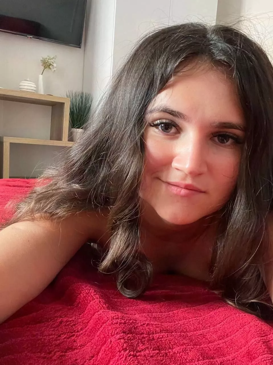 Are you into busty latinas? posted by grimxreapersq