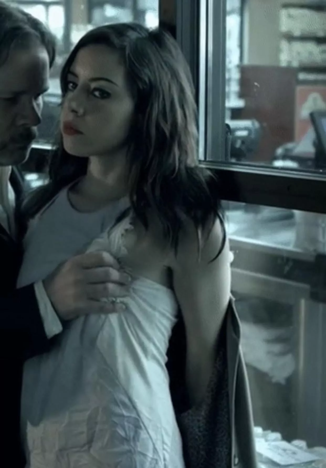 Aubrey Plaza posted by grindergrind