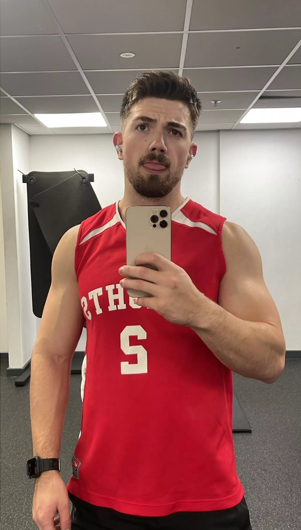 Been a while 👋 Hello again! posted by Muggy_Duke