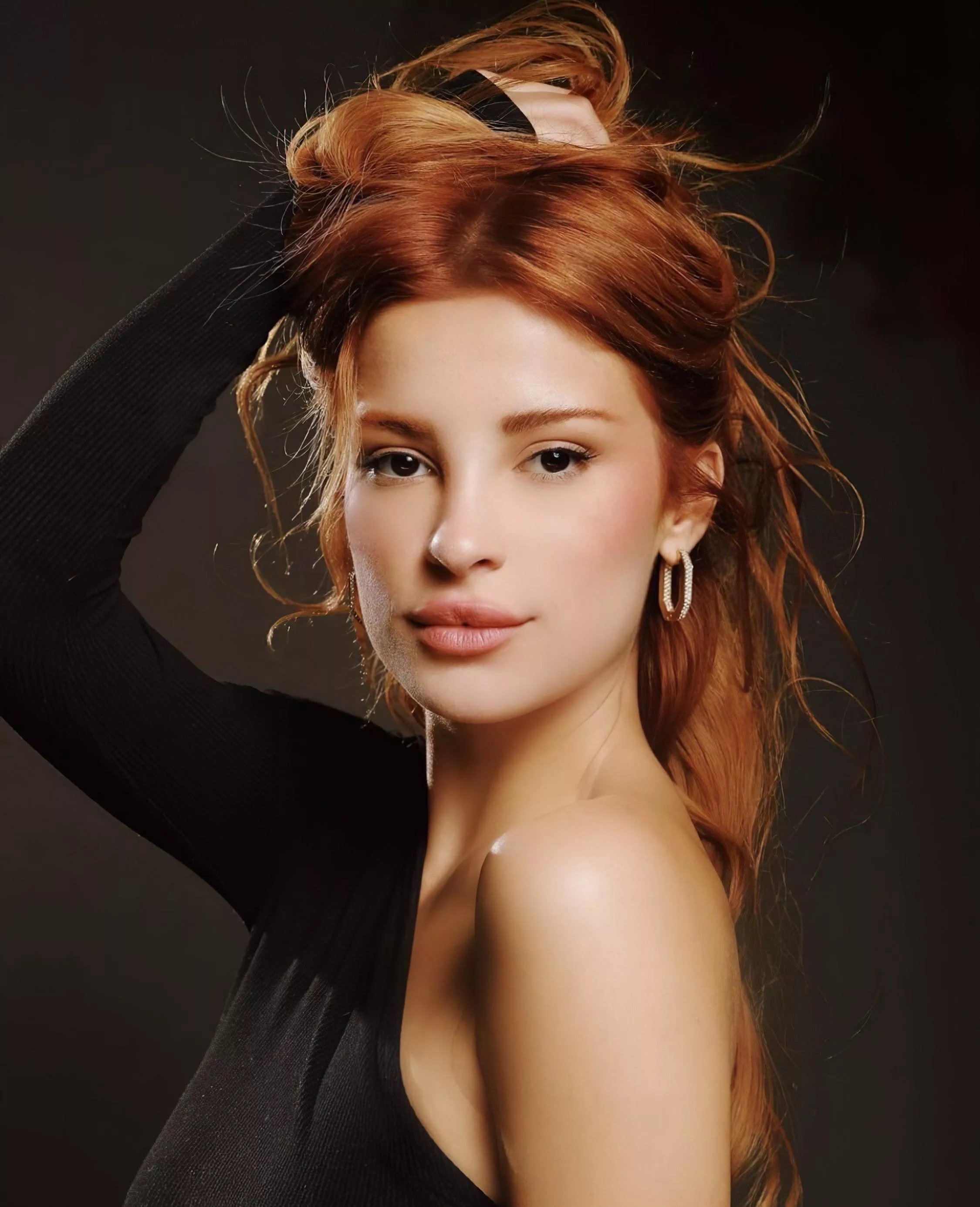 Bruna Altieri posted by cashmere1977-2