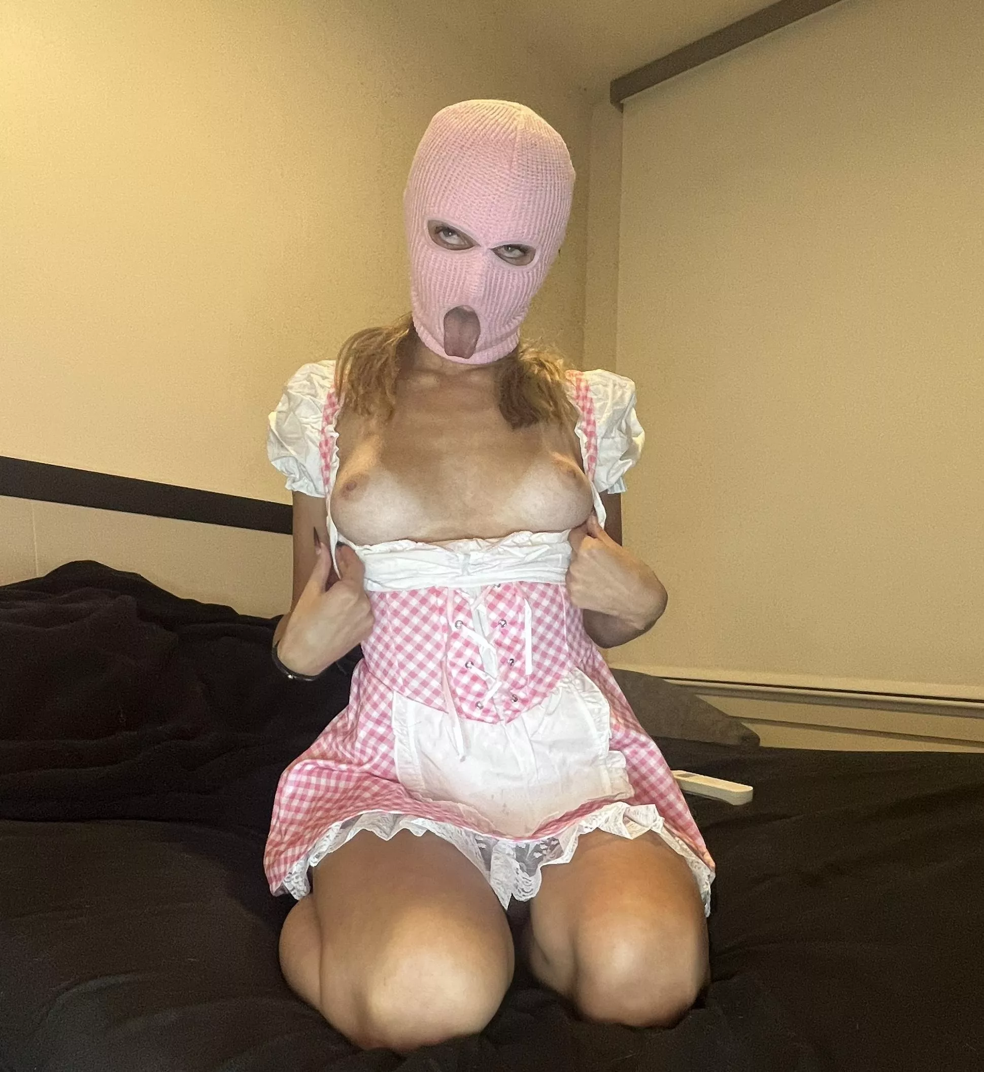 Come over and punish this young naughty slut posted by Imogen_ZN