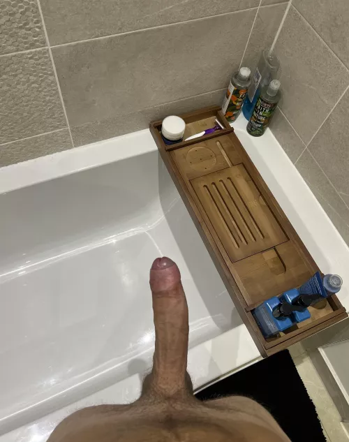 Damn I got really excited by this bath! Who wants to join me? by 1dollarscratchy