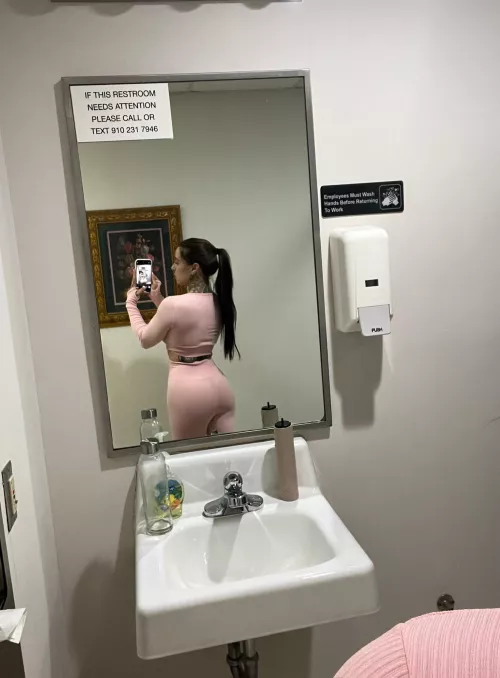 Do you like my pink leggings? :) by Ok-Zookeepergame102