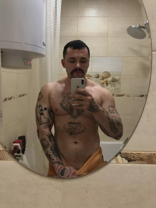 Feeling fresh by RandySad