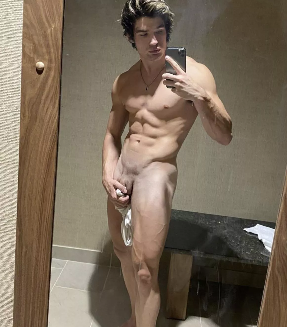 Happy hump day ;) posted by Comprehensive-Job177