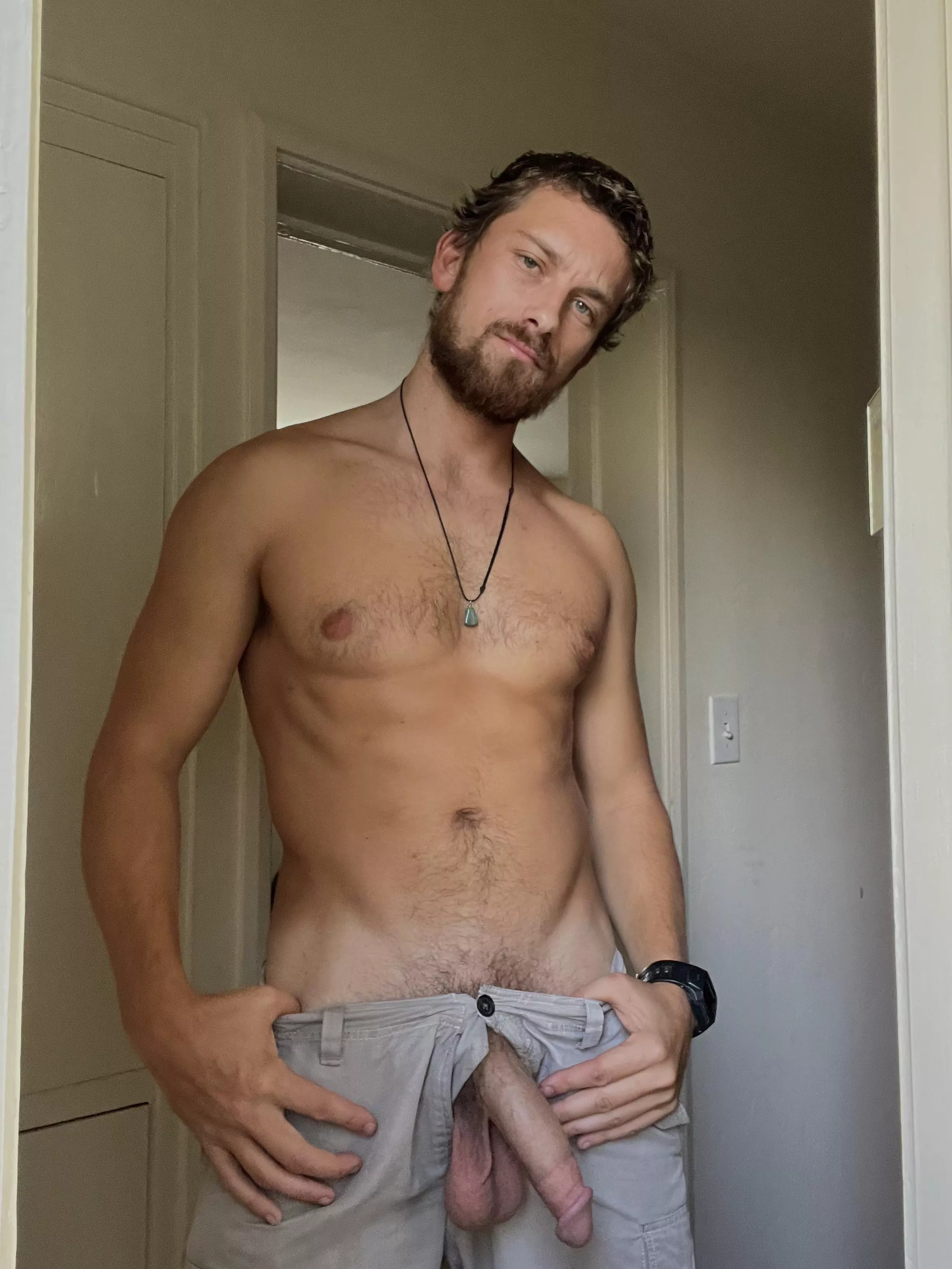 Help it’s stuck! 🥵 posted by kracken278