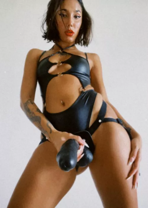 I'm gonna tie u down to the bed and fuck u non stop by xxdemoniaxx