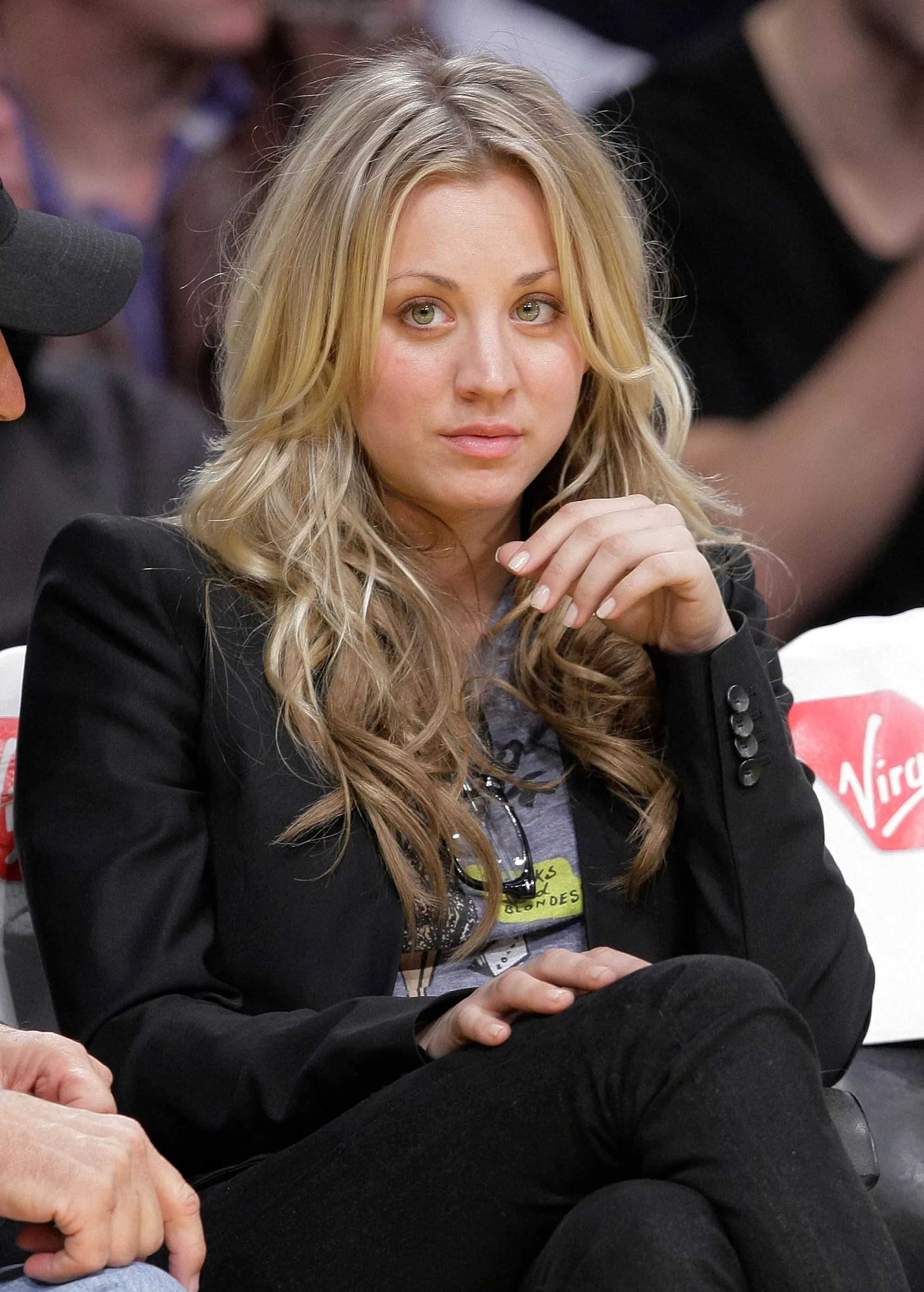 Kaley Cuoco posted by CelebMaestro