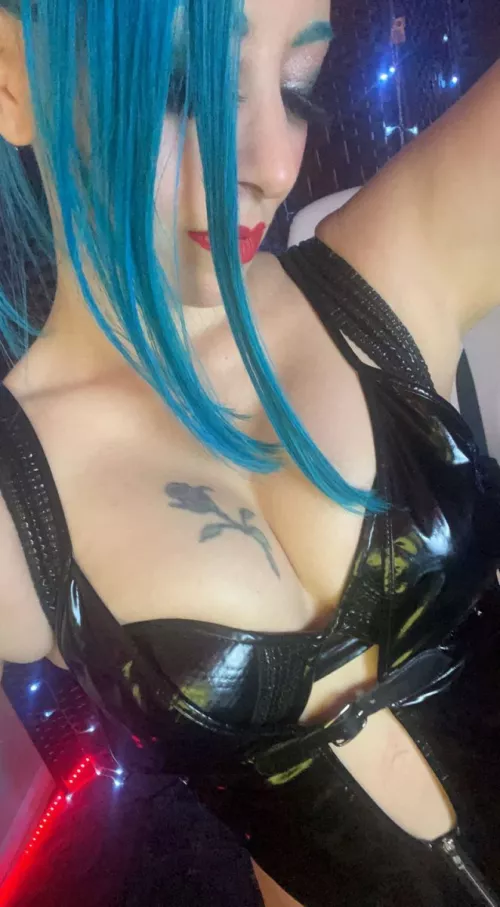 Mistress will take such good care of you 😍 by _GoddessLilith_