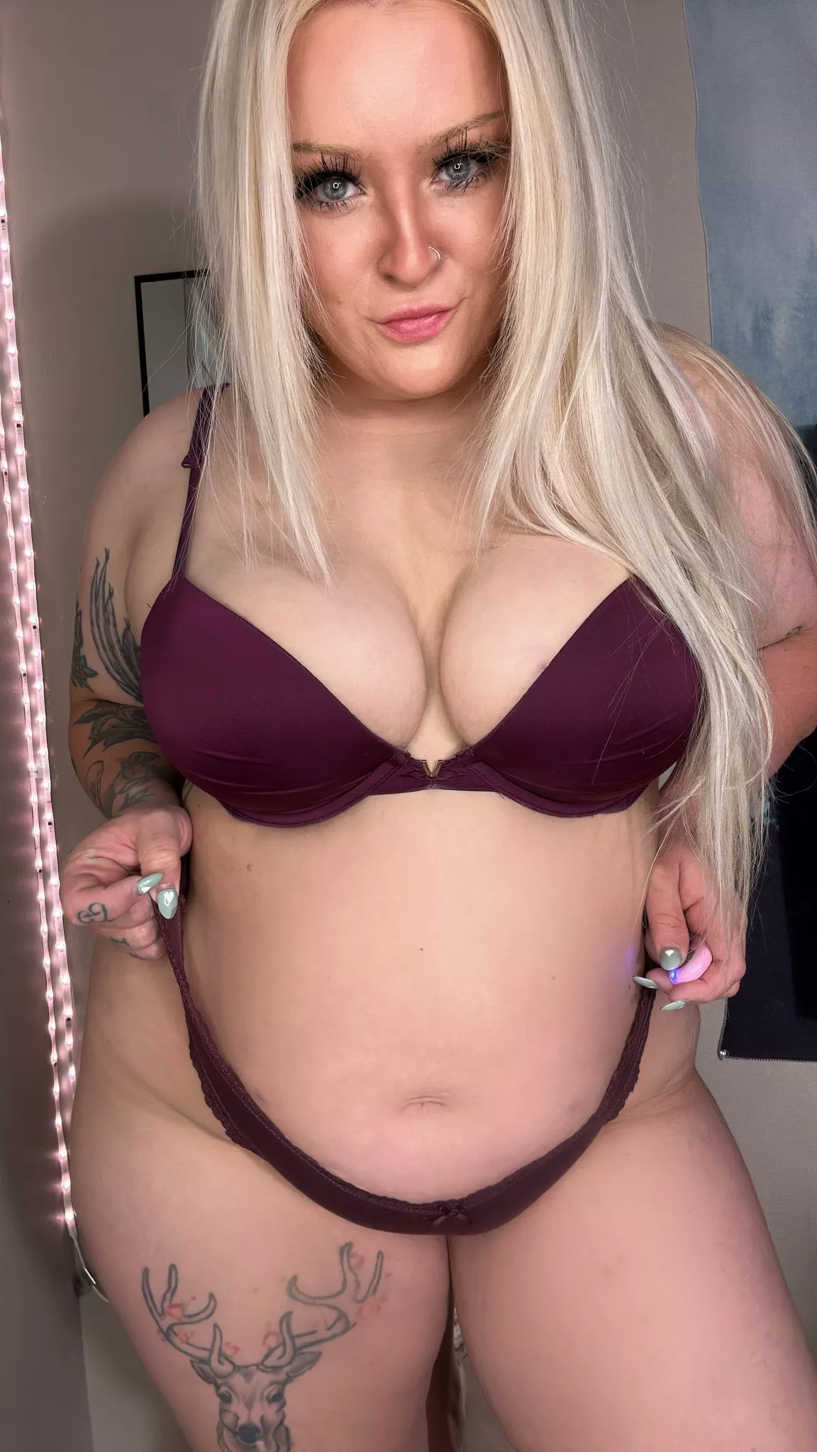 My huge tits are always open for cum tributes posted by Afraid-Duck-1353