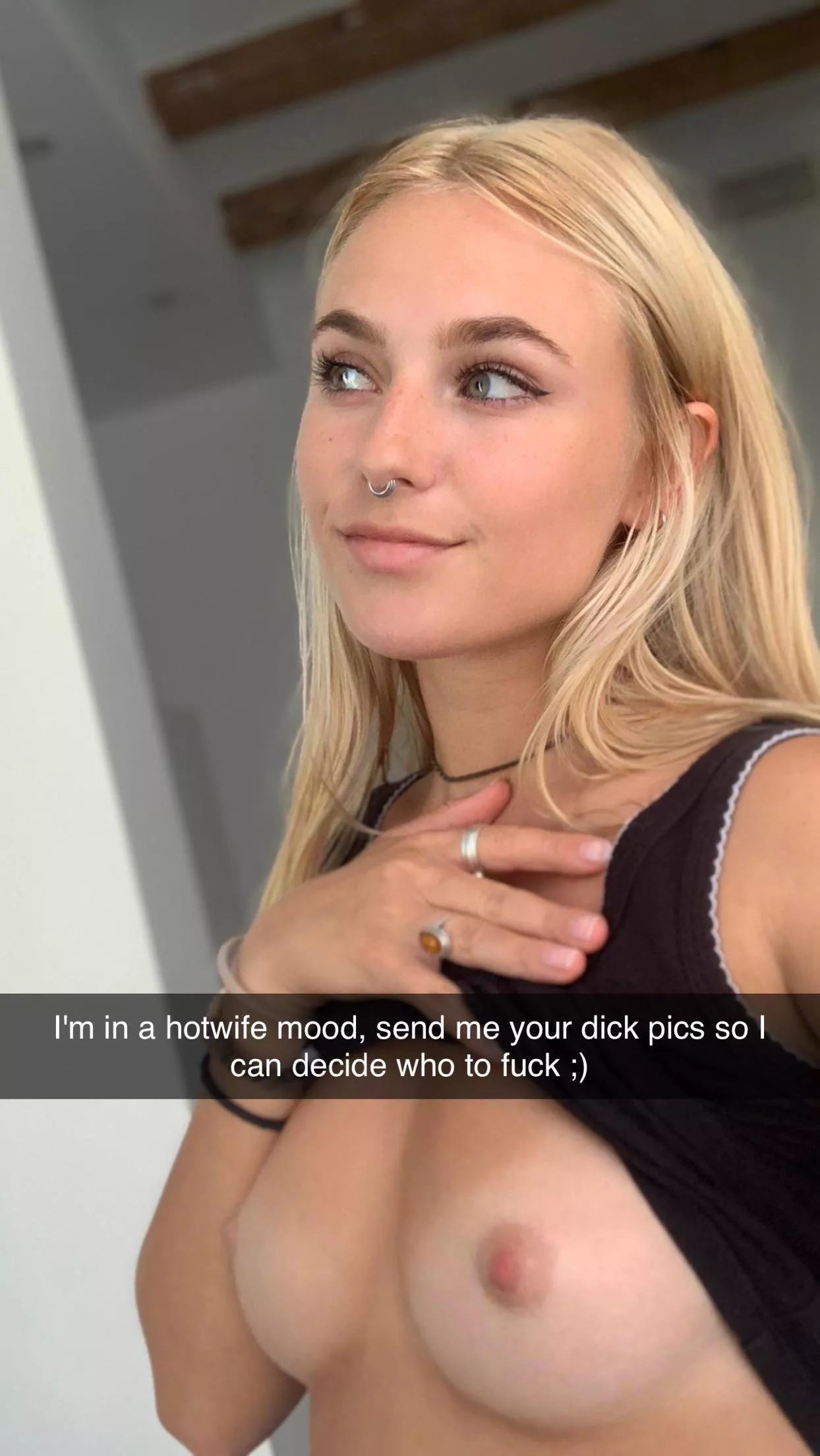 She's in a mood posted by SexyHannahTomson