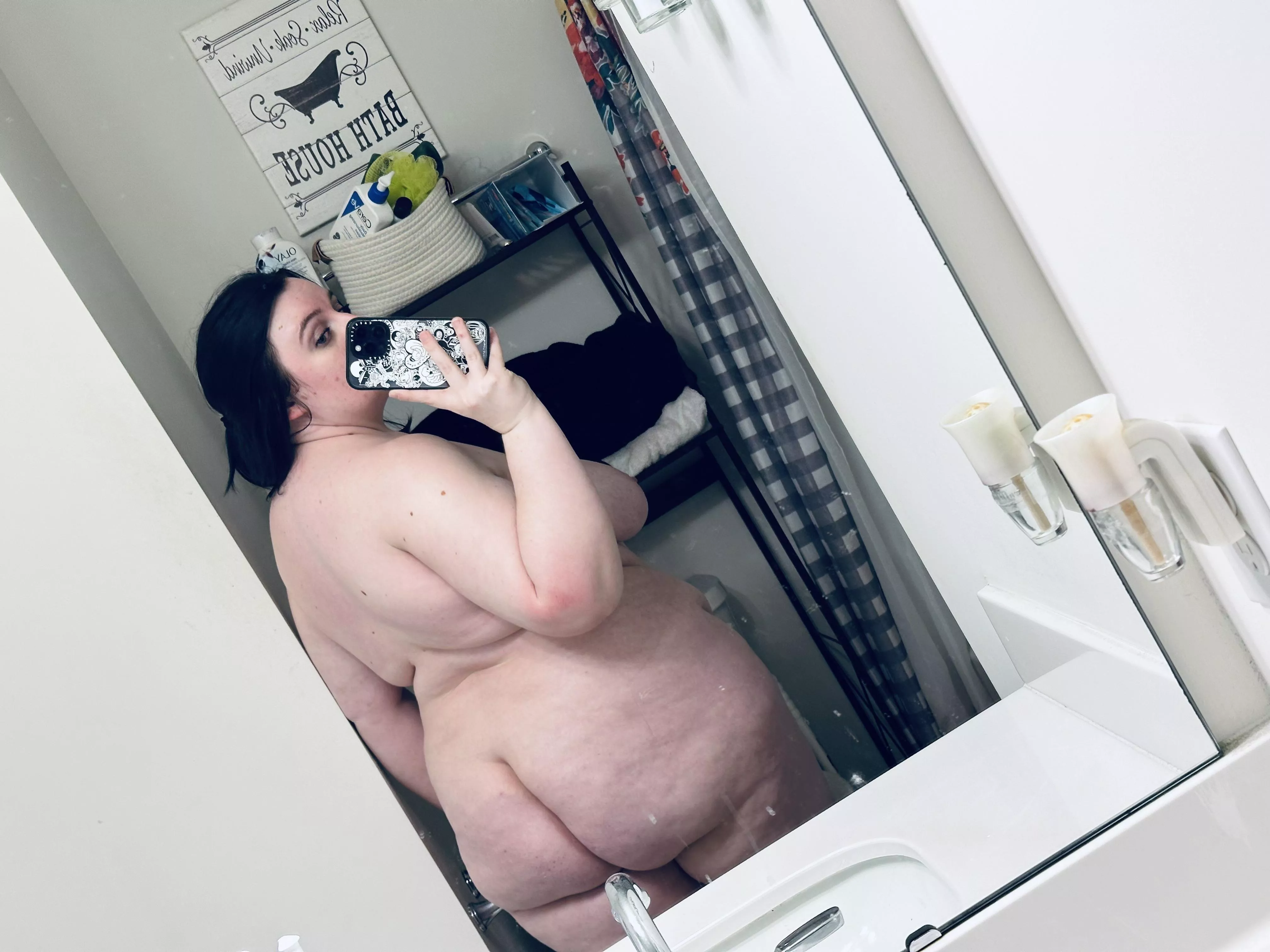 Some after work ass posted by ChickenChoochie