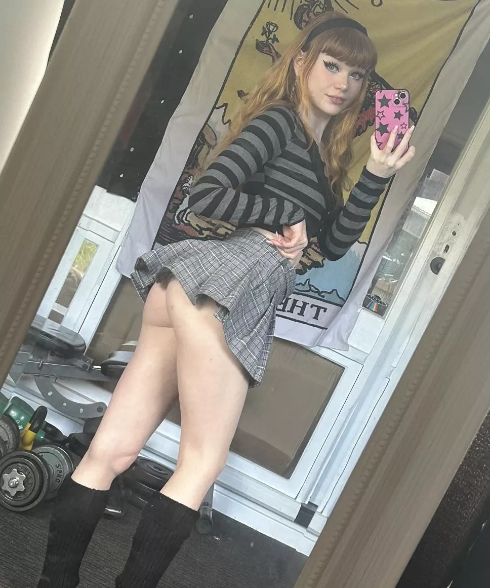 tell me what you’d do to me posted by pocketpixxie