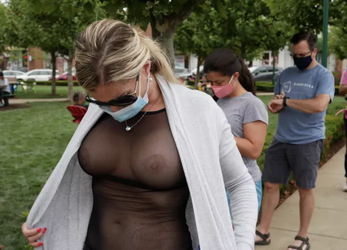 Waiting in line during covid by DifferentDaySameShii