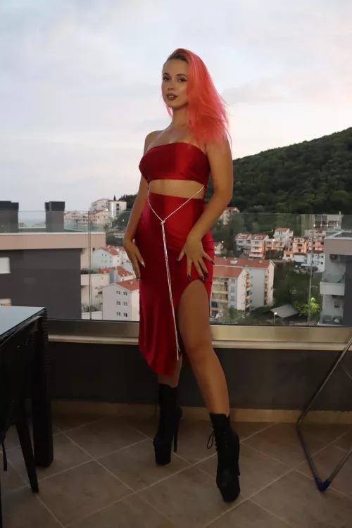 What a nice dress by CharmingMistress