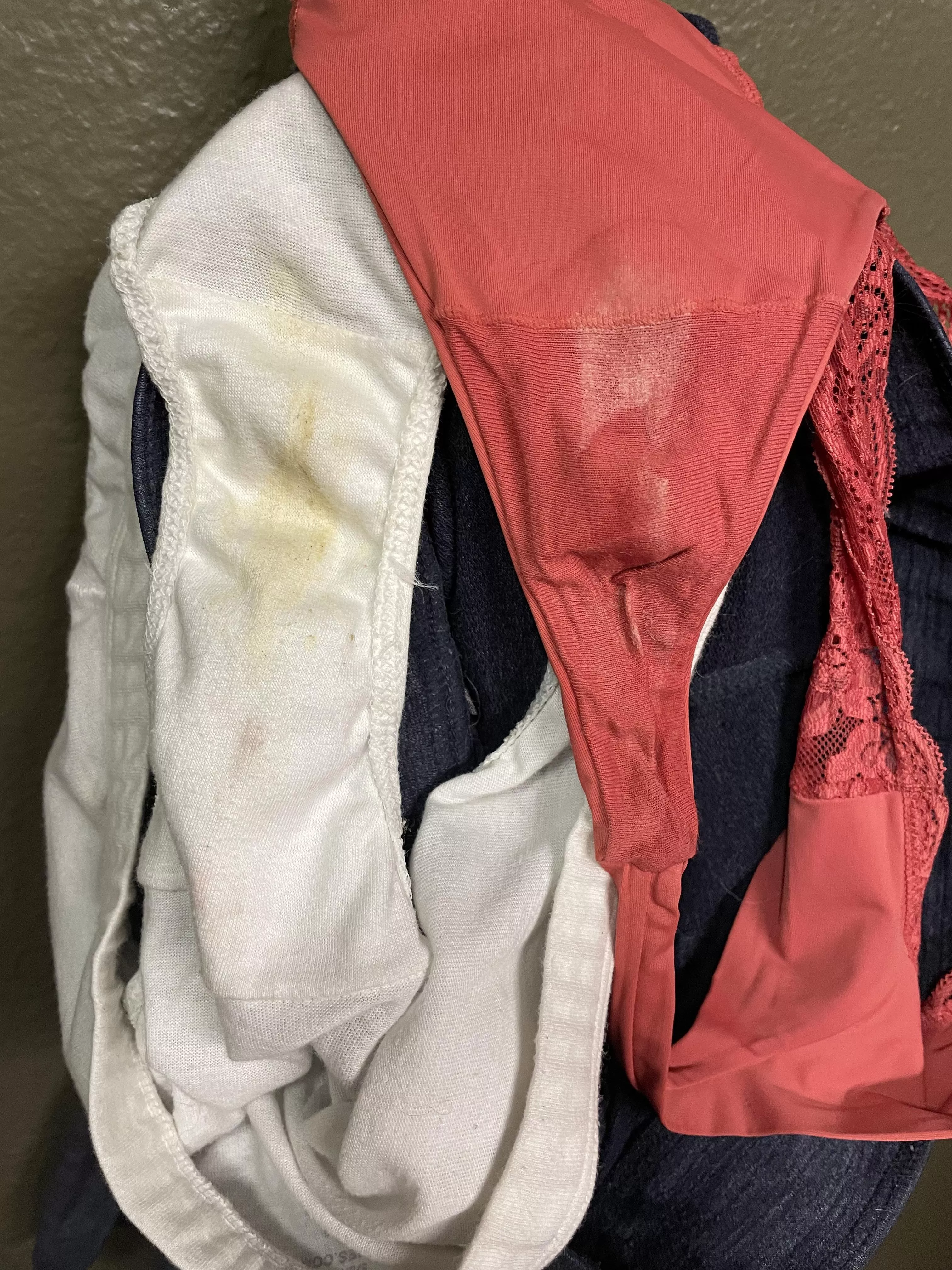 What should I add to these next…?? 🤭 already smells amazing 🤤 posted by Curious_Contact2002