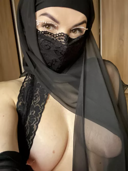 What's your first thought when you think of intimacy with an arabian milf? by possiblySink89