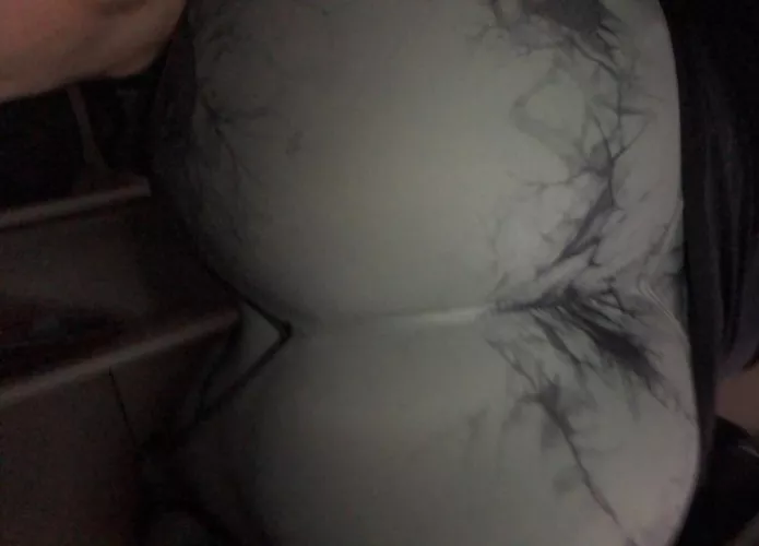 who would come on my big ass ? upvote by Hot_Bed8168