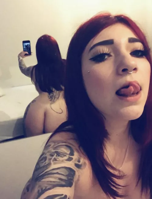 Can i be ur new goth GF ? by Sp00kyeSar4h