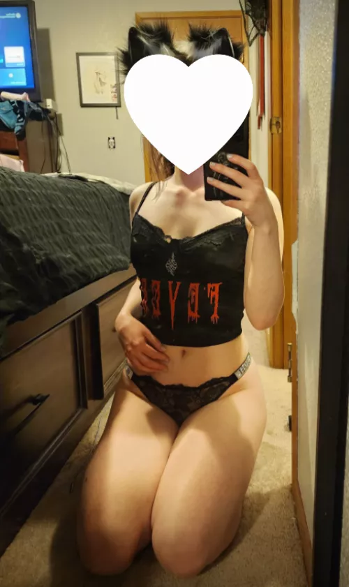 Can't catch this kitsune 🤭 by kitsuneduff