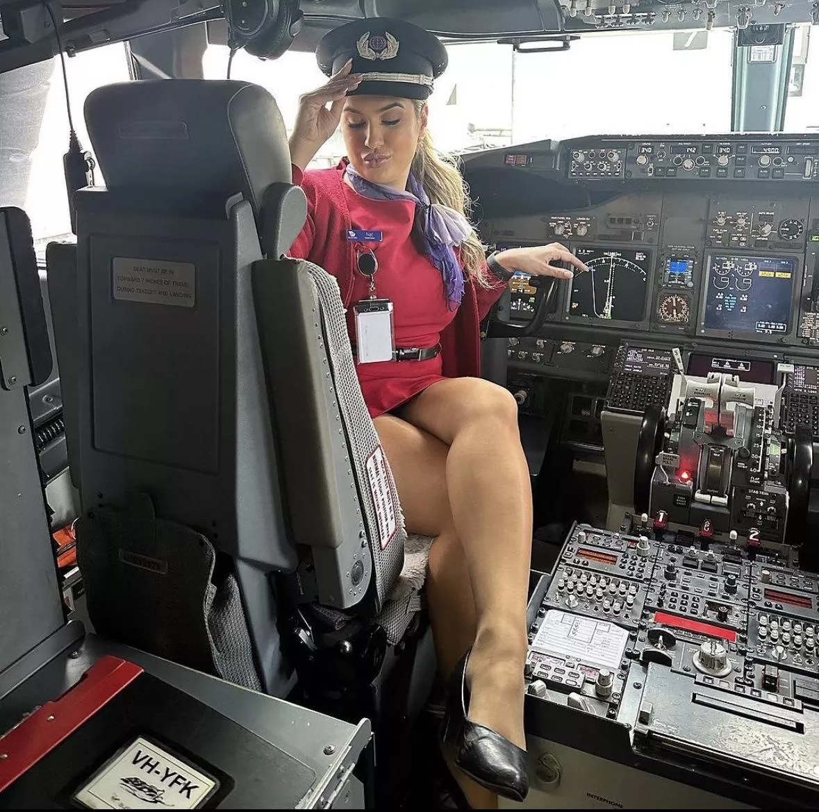 Captain speaking 🇷🇴 posted by arrayoutofbounds2