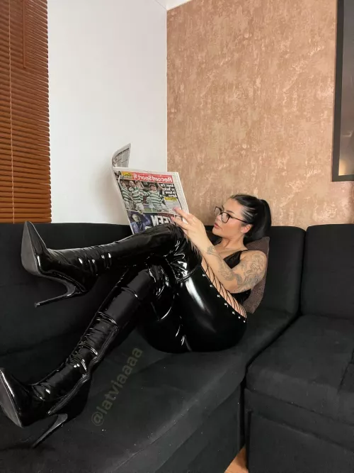Do I look sexy reading the newspaper? by latviaaaa6