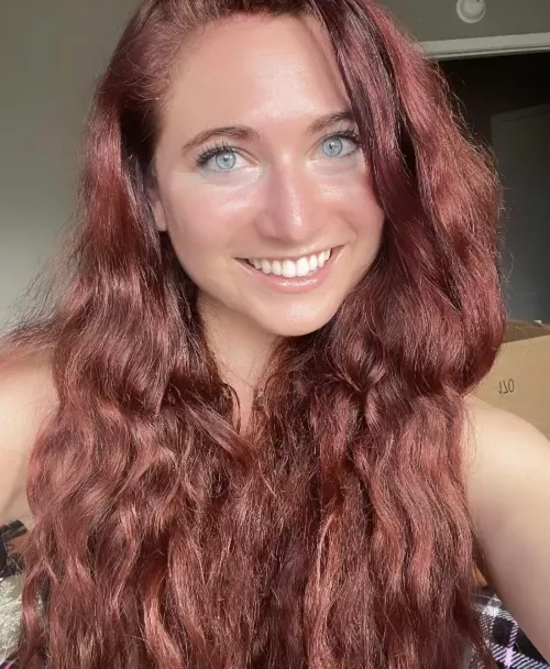 Eyes (iutr) by melonsandpeachclub