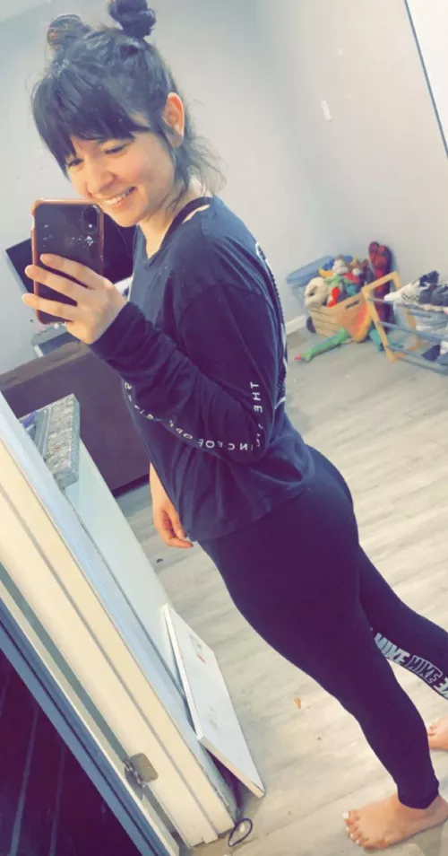 Got a good booty pump today :) [f] by SDmexCPL