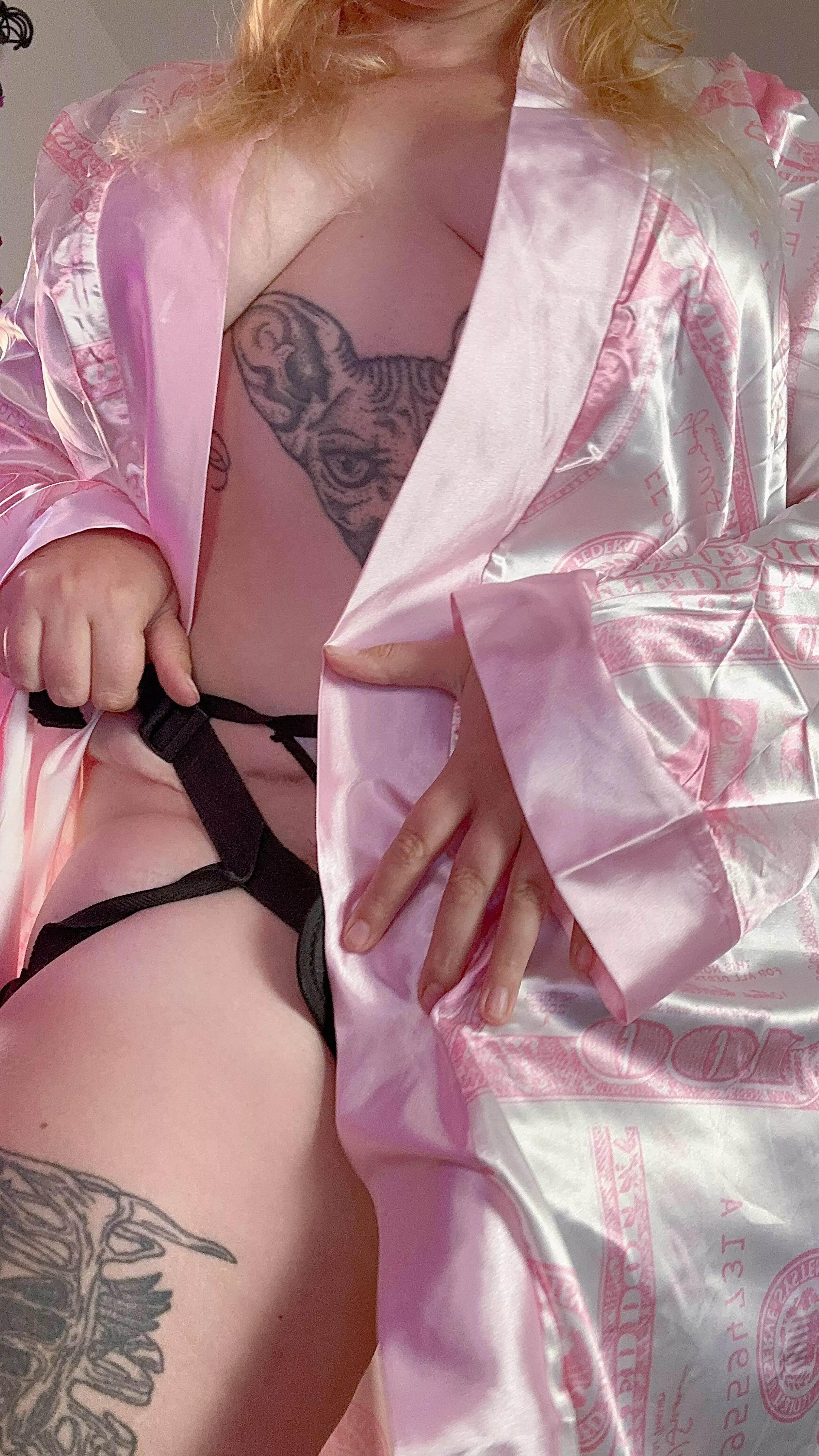 Hide something big posted by dreamy_angel777