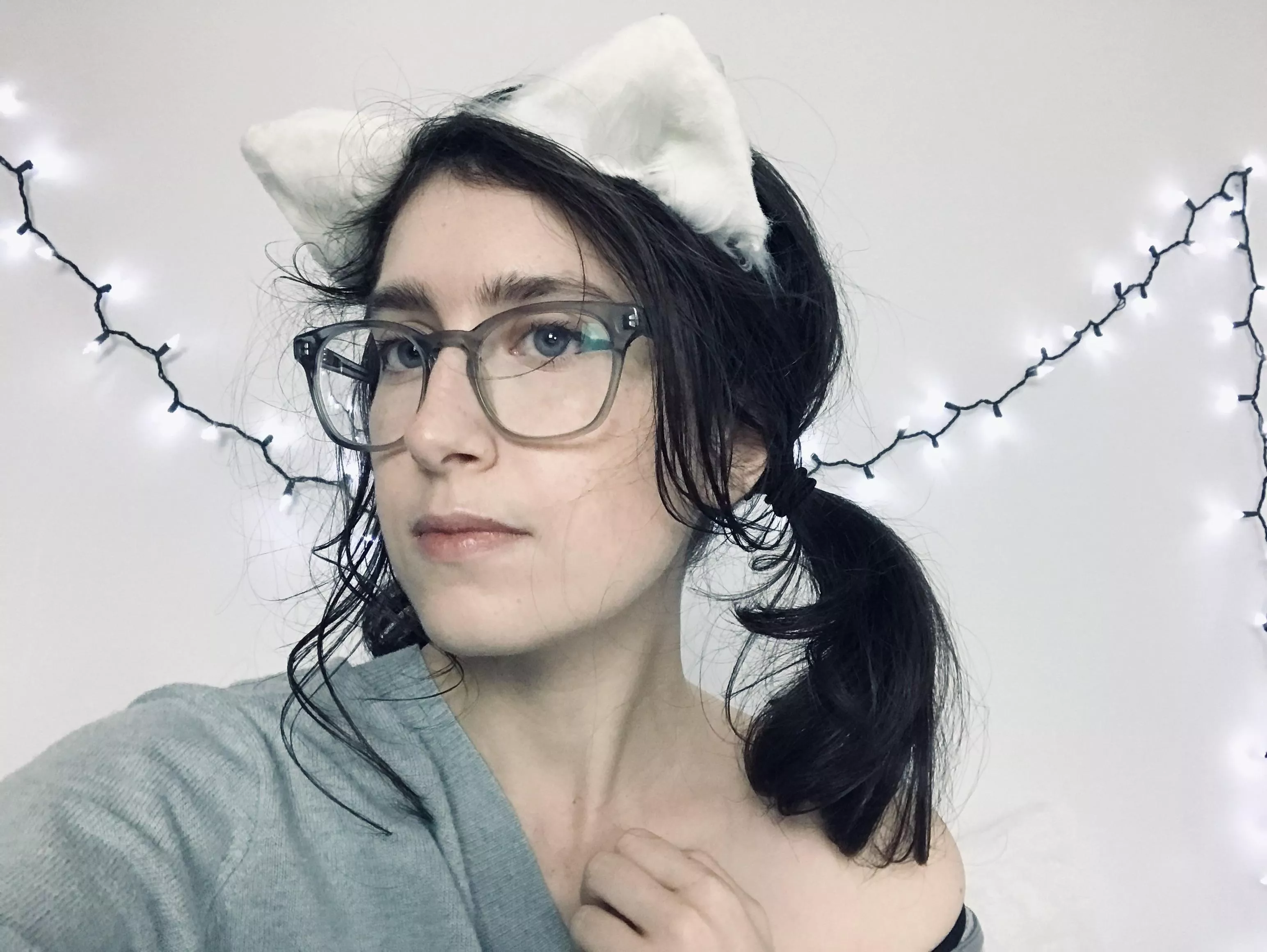 horni 4 catgurls l8 @ nite, aren’t u anon ✧˖°. posted by snug_cat