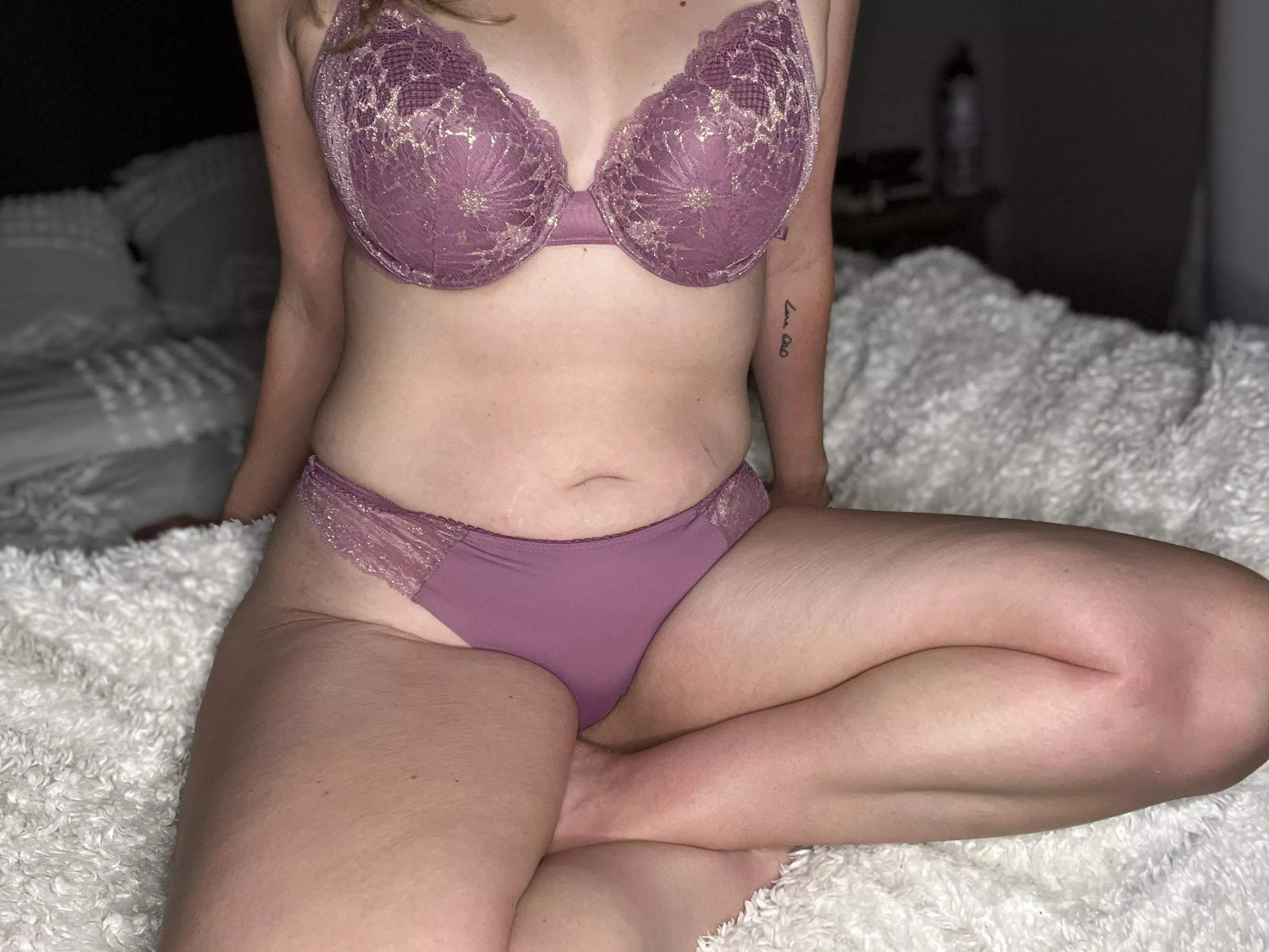 Hubby asked what I’m wearing but I’ll show you guys first! posted by Scarlet_Sage01