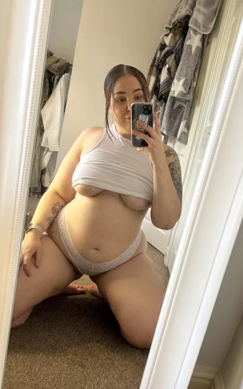 Just imagining you between my thighs by Ldotxx