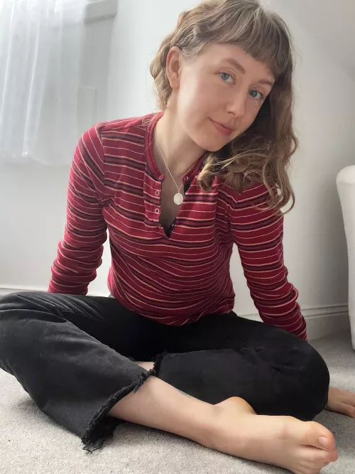 Just relaxing today [F] by eternaldarkness12